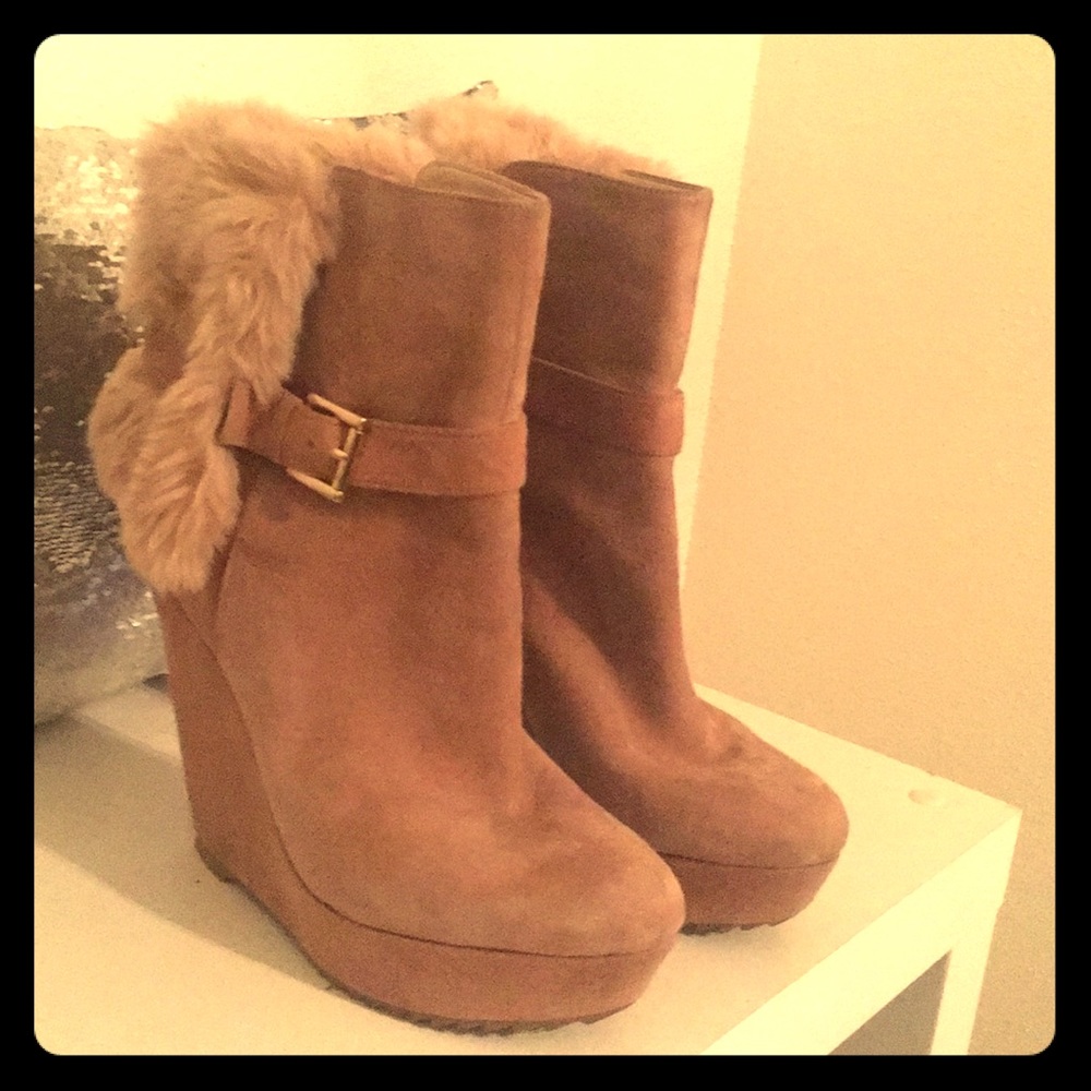 Cute Eskimo boots